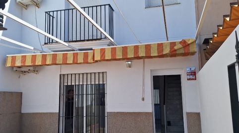 Casa o xalet en venda a Calle Buganvilla, 1, La Algaba, Sevilla - imatge 3 Foto 3 de Casa o xalet en venda a Calle Buganvilla, 1, La Algaba, Sevilla