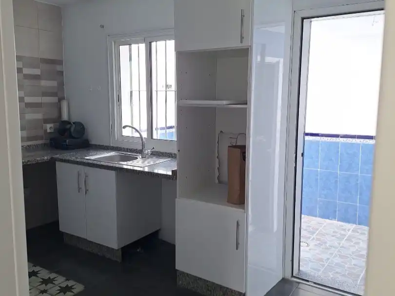 Houses for sale in Calle Buganvilla, 1, La Algaba Kitchen of Houses for sale in La Algaba with Air Conditioner, Terrace and Balcony