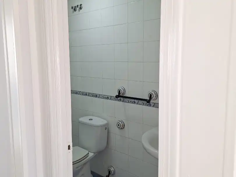 Houses for sale in Calle Buganvilla, 1, La Algaba Bathroom of Houses for sale in La Algaba with Air Conditioner, Terrace and Balcony
