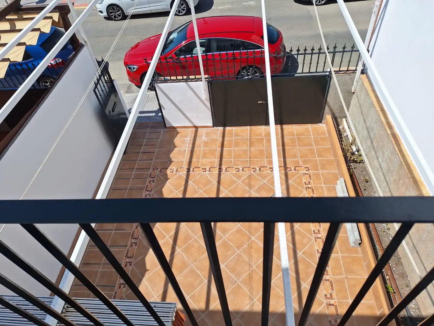 Houses for sale in Calle Buganvilla, 1, La Algaba Terrace of Houses for sale in La Algaba with Air Conditioner, Terrace and Balcony
