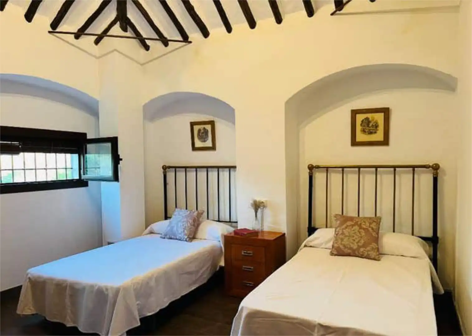 Casa o xalet de lloguer a Archidona Dormitori de Casa o xalet de lloguer en Archidona amb Jardí privat, Terrassa i Moblat