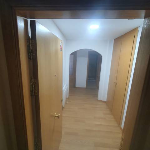 Piso en Alquiler en Calle Ronda, 8 en Yuncler