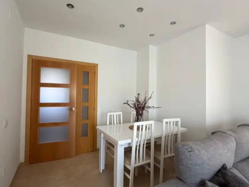 Wohnung zur Miete in Carrer de la Fatarella, 12, Jesús - Els Reguers Esszimmer von Wohnung zur Miete in Tortosa mit Klimaanlage, Terrasse und Balkon