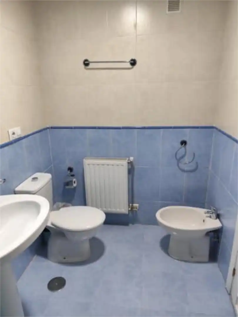 Badezimmer von Wohnung zur Miete in Pampaneira mit Heizung und Möbliert