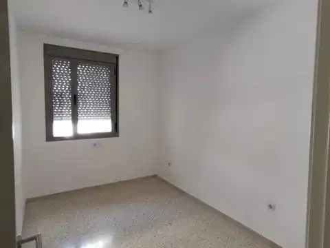 Schlafzimmer von Wohnung zur Miete in  Sevilla Capital mit Klimaanlage und Balkon