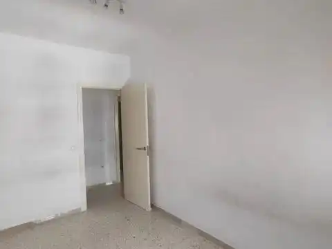 Schlafzimmer von Wohnung zur Miete in  Sevilla Capital mit Klimaanlage und Balkon