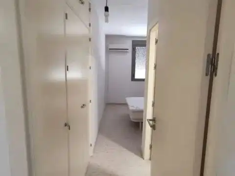 Wohnung zur Miete in  Sevilla Capital mit Klimaanlage und Balkon