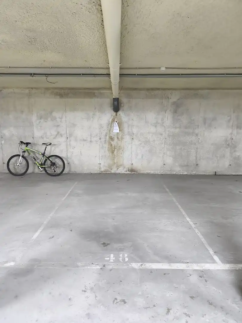 Garage zur Miete in Calle del Alisu, 4, Parres Parkplatz von Garage zur Miete in Parres