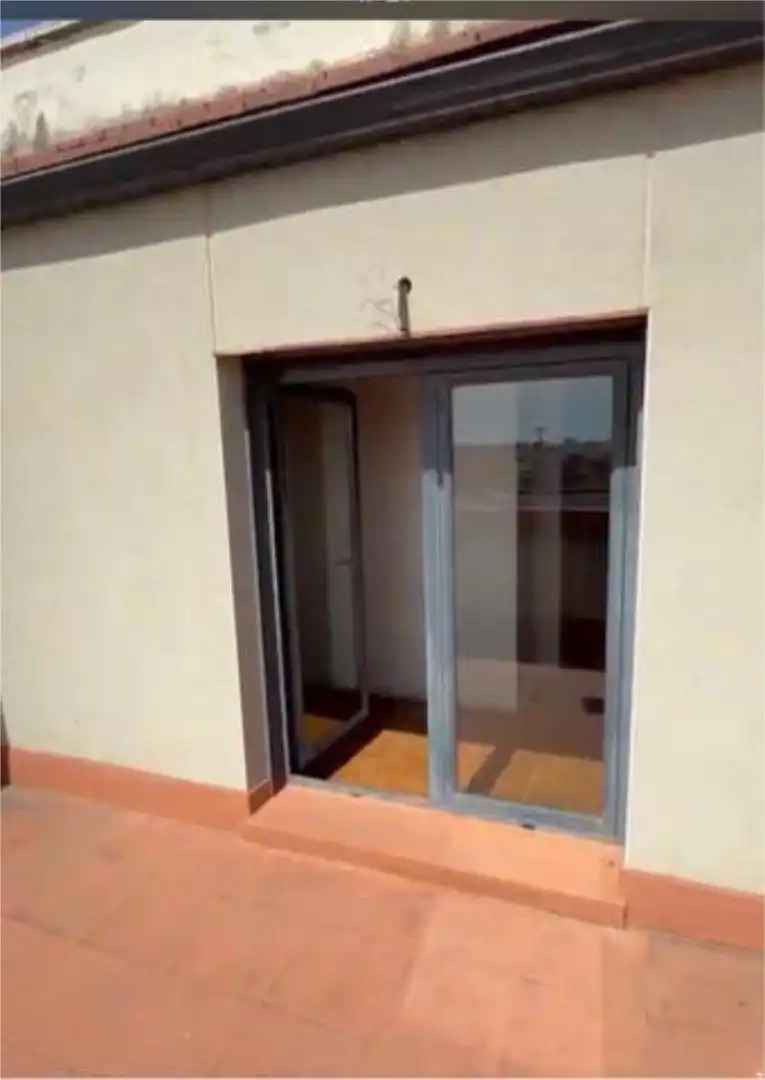 Ático en venta en Larache Terraza de Ático en venta en Ciudad Real con Calefacción, Terraza y Trastero