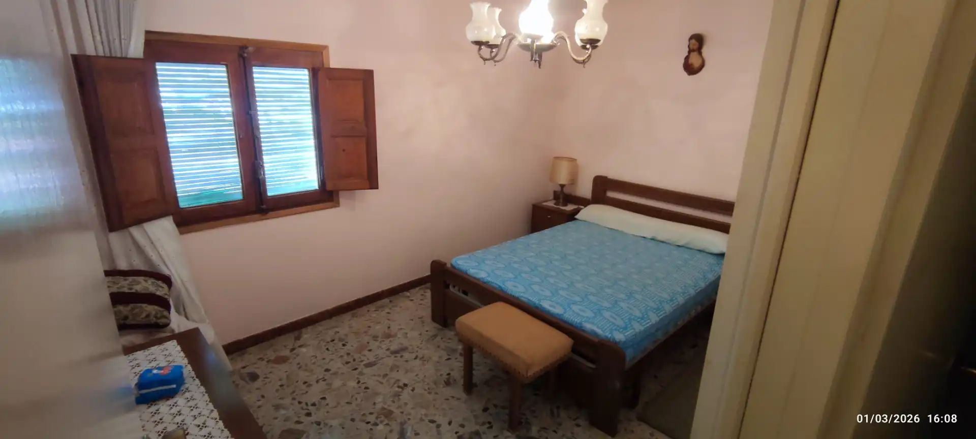 Casa adosada en venta en Calle Hospital, Maluenda Habitación de Casa adosada en venta en Maluenda con Jardín privado y Amueblado