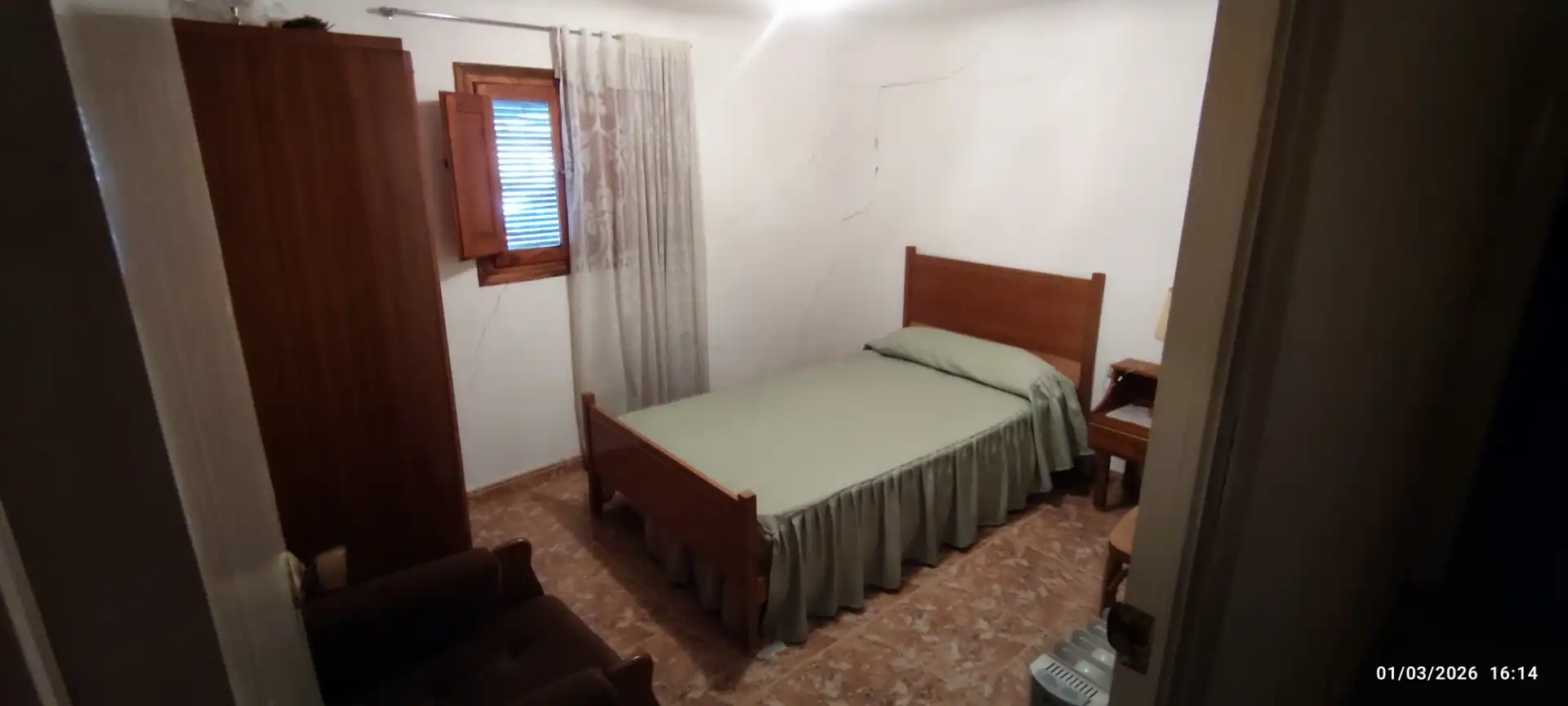 Casa adosada en venta en Calle Hospital, Maluenda Habitación de Casa adosada en venta en Maluenda con Jardín privado y Amueblado