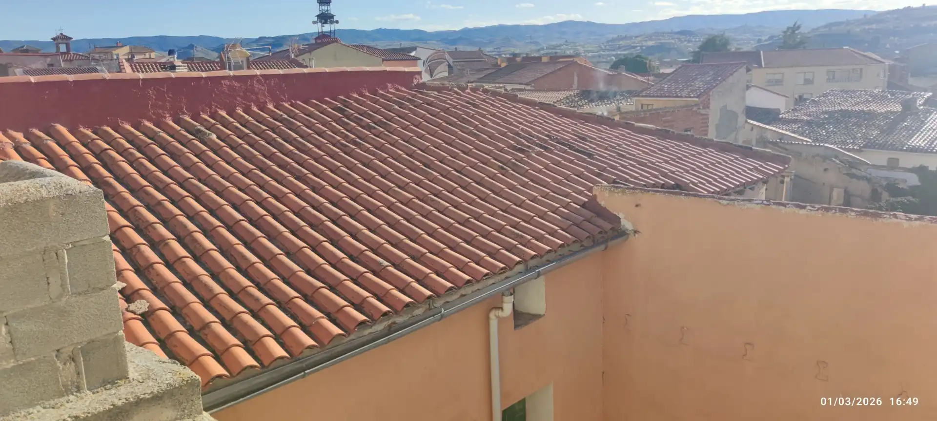 Casa adosada en venta en Calle Hospital, Maluenda Vista exterior de Casa adosada en venta en Maluenda con Jardín privado y Amueblado