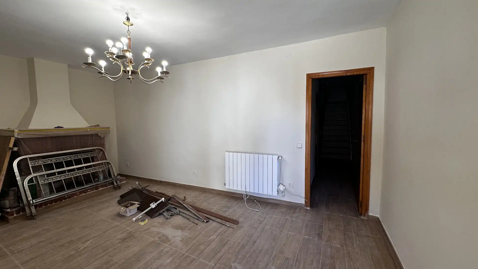 Casa adosada en venda a Calle de la Iglesia, 8, Cerezo de Abajo Casa adosada en venda en Cerezo de Abajo amb Calefacció i Parquet