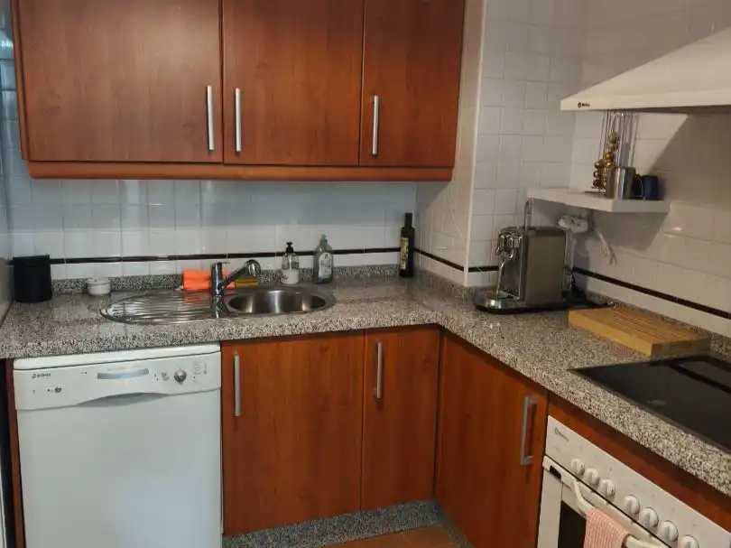 Piso en venta en Calle Cristobal Colón de Calahonda, 3, Calahonda Cocina de Piso en venta en Mijas con Aire acondicionado, Terraza y Piscina