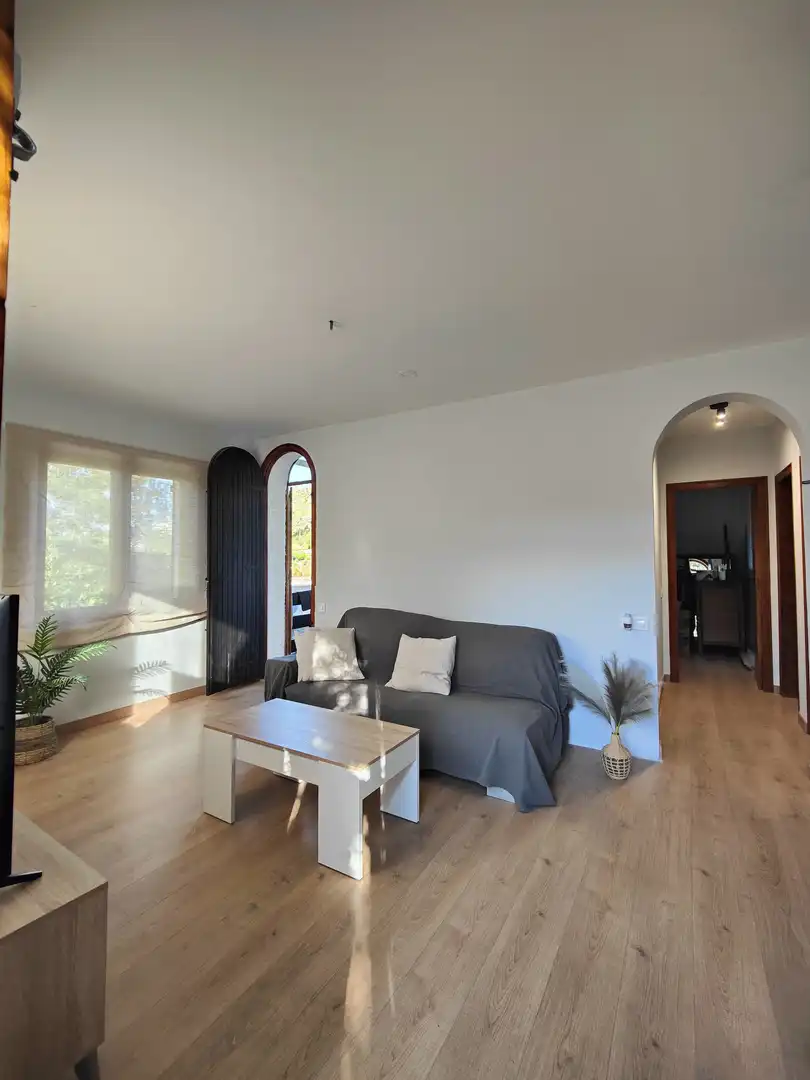 Casa o chalet en venta en Carrer Almirall, 112, Can Lloses - Can Marcer Sala de estar de Casa o chalet en venta en Sant Pere de Ribes con Aire acondicionado, Terraza y Balcón