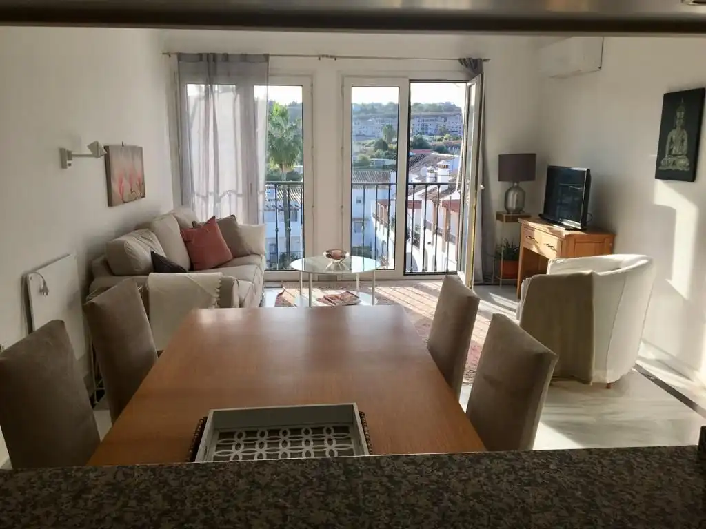 Sala de estar de Ático de alquiler en Mijas con Aire acondicionado, Terraza y Piscina