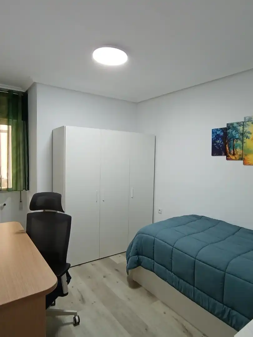 Flat for rent in Avenida del Obispo Quesada, 22, El Cerro - Carretera de San Rafael Bedroom of Flat for rent in Segovia with Heating, Terrace and Storage room