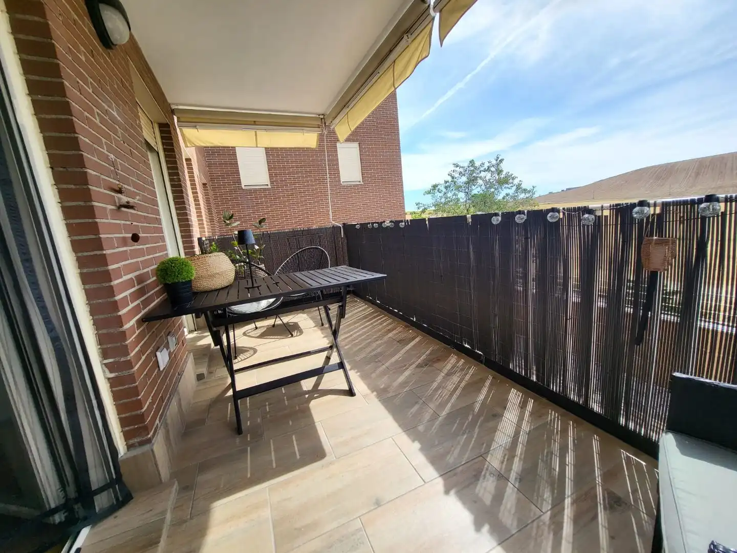 Flat for sale in Calle Manuel de Falla, 4, Daganzo de Arriba Balcony of Flat for sale in Daganzo de Arriba with Air Conditioner, Heating and Parquet flooring