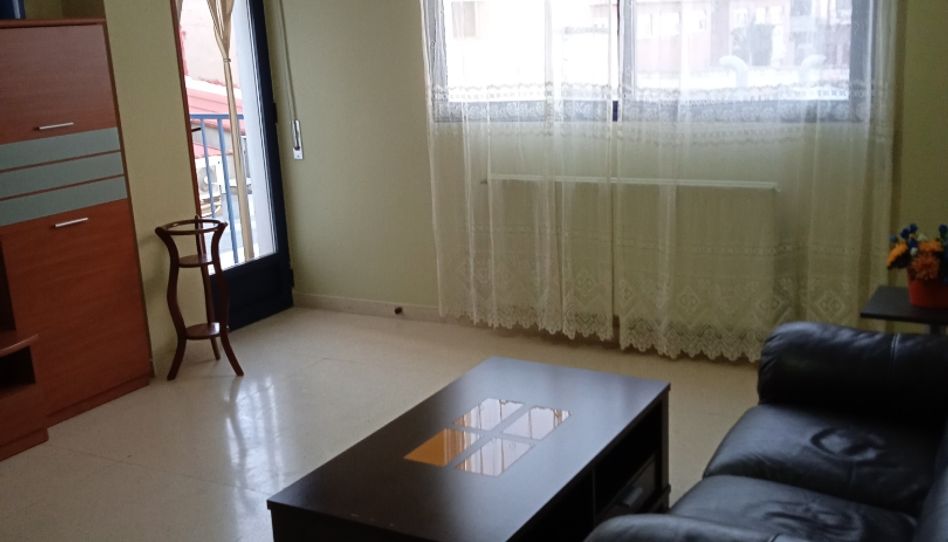 Apartamento de alquiler en Avenida Primero de Julio, 38, Valdepeñas, Ciudad Real - imagen 1 Foto 1 de Apartamento de alquiler en Avenida Primero de Julio, 38, Valdepeñas, Ciudad Real