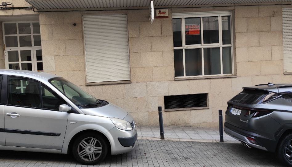 Oficina de alquiler en Rúa Rosalía de Castro, 6, A Ponte, Ourense Capital - imagen 1 Foto 1 de Oficina de alquiler en Rúa Rosalía de Castro, 6, A Ponte, Ourense Capital