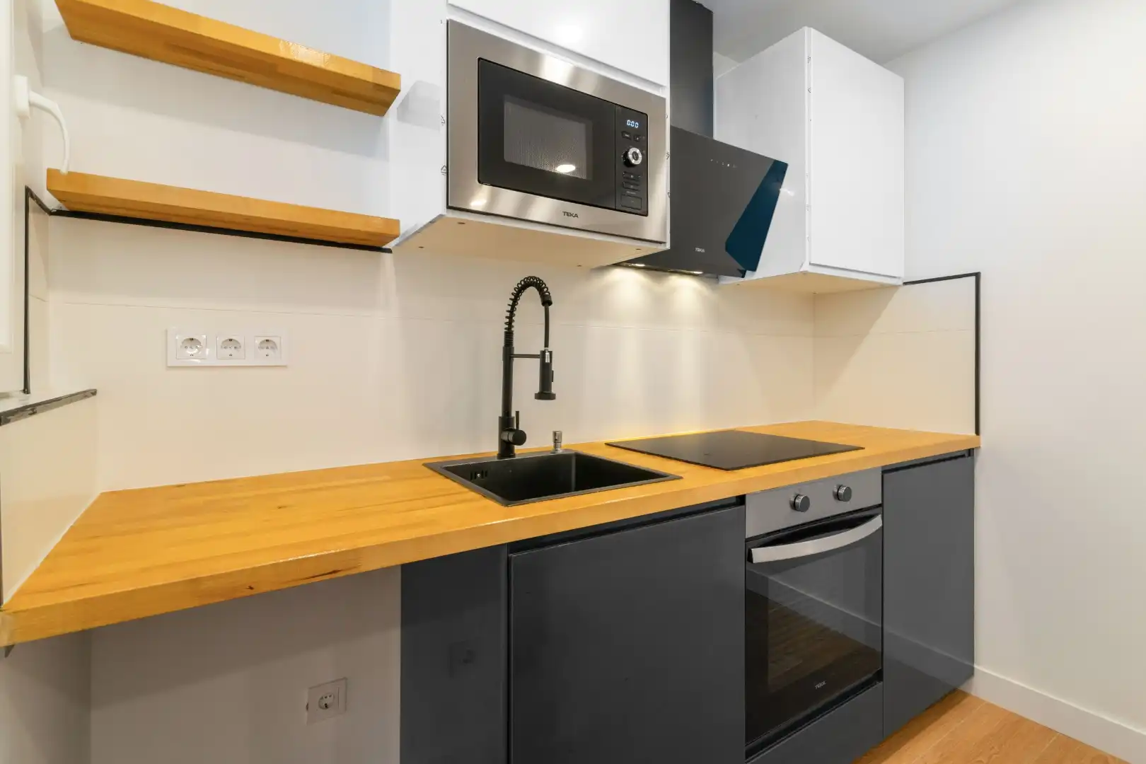 Wohnung zum Verkauf in C-14, 118, Tàrrega Küche von Wohnung zum Verkauf in Tàrrega mit Abstellraum, Schwimmbad und Gemeinschaftsparkplatz