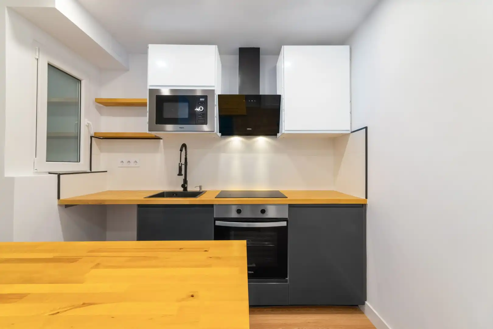 Wohnung zum Verkauf in C-14, 118, Tàrrega Küche von Wohnung zum Verkauf in Tàrrega mit Abstellraum, Schwimmbad und Gemeinschaftsparkplatz