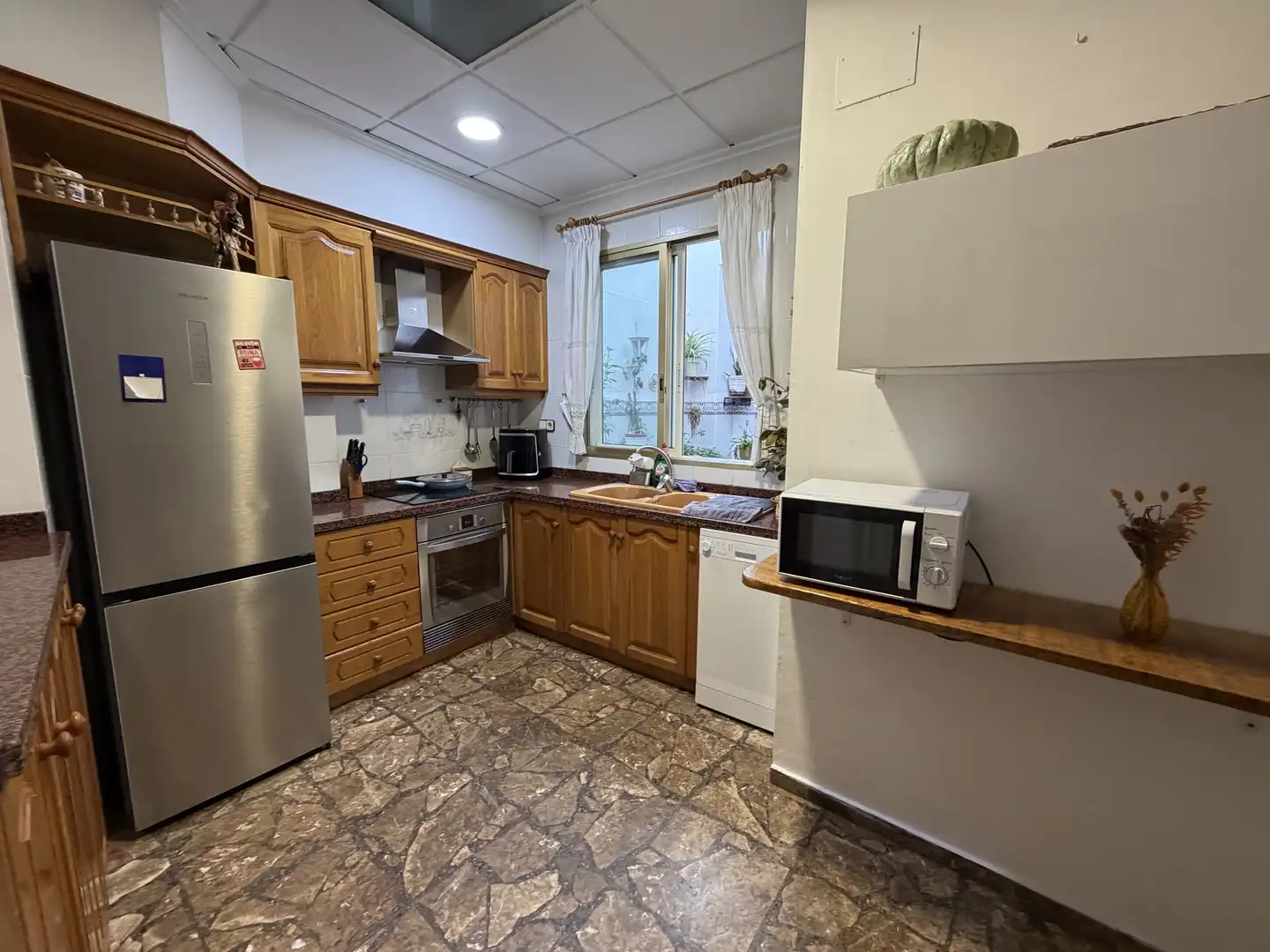 Casa adosada en venta en Carrer Sant Francesc, 30, Bellreguard Cocina de Casa adosada en venta en Bellreguard con Aire acondicionado y Terraza