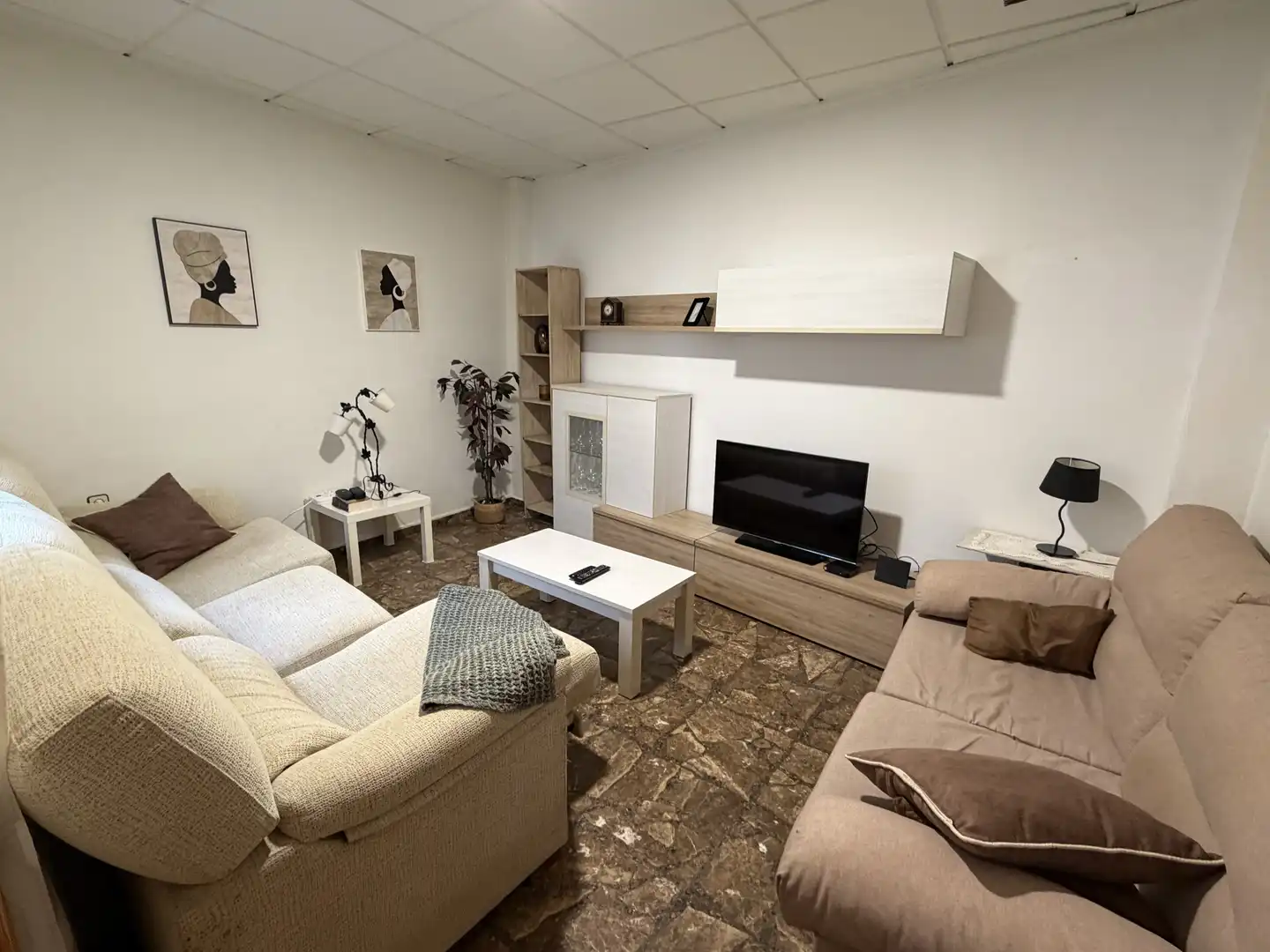 Casa adosada en venta en Carrer Sant Francesc, 30, Bellreguard Sala de estar de Casa adosada en venta en Bellreguard con Aire acondicionado y Terraza