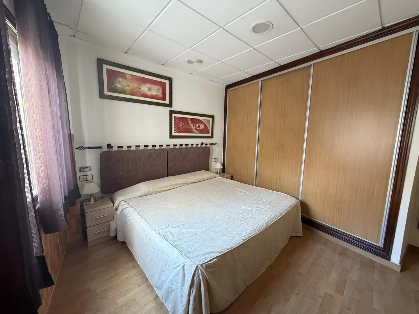 Casa adosada en venta en Carrer Sant Francesc, 30, Bellreguard Habitación de Casa adosada en venta en Bellreguard con Aire acondicionado y Terraza