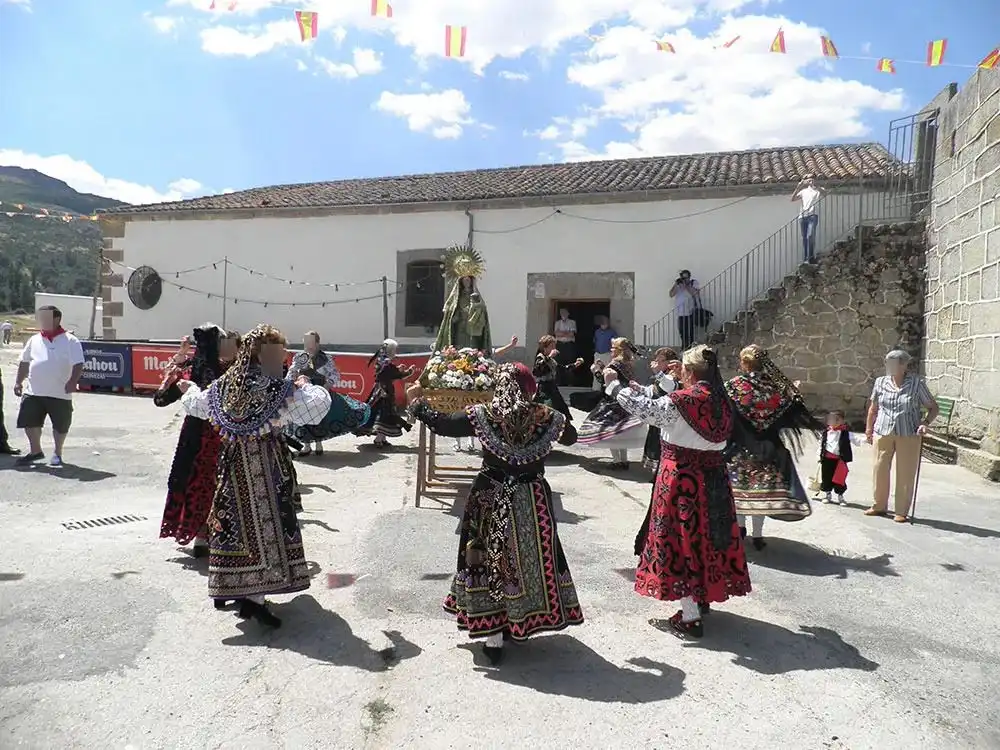 Finca rústica en venta en Calle San Juan, 106, Becedas Finca rústica en venta en Becedas