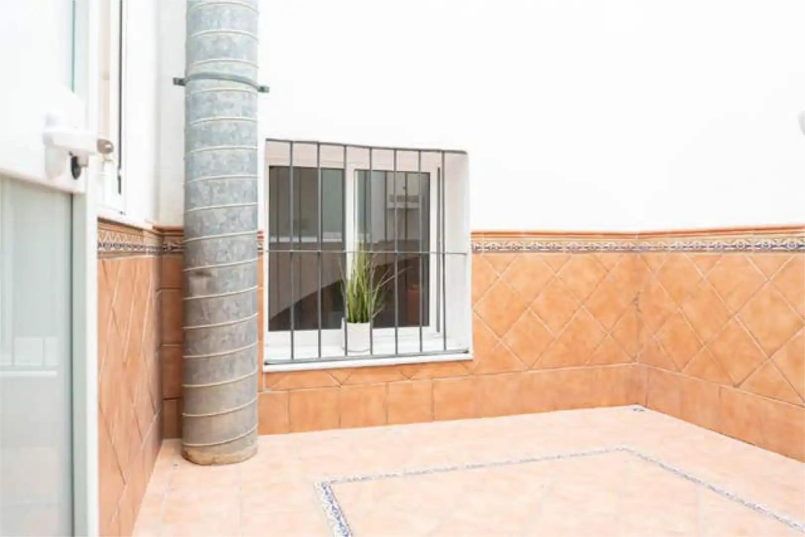 Piso de alquiler en Barrio León Terraza de Piso de alquiler en Sevilla Capital con Terraza
