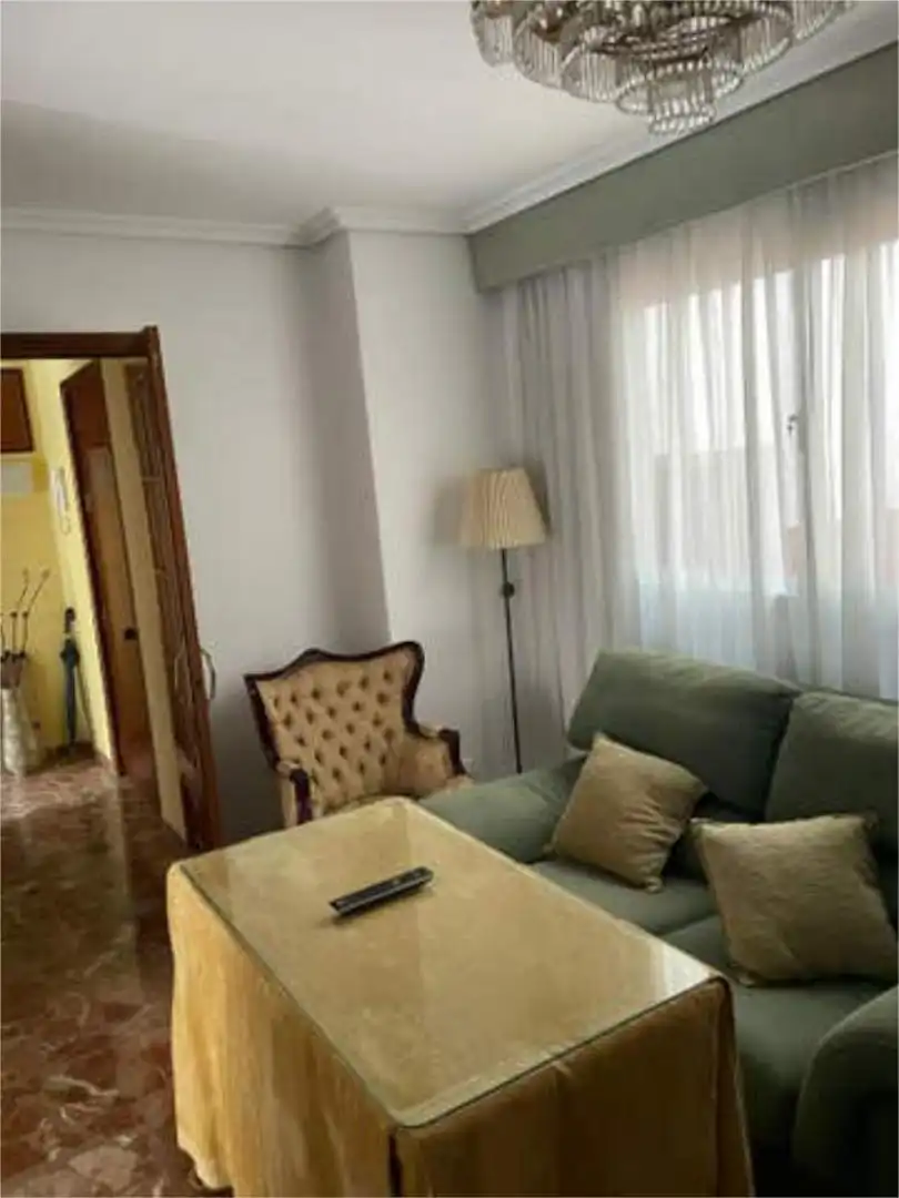 Piso de alquiler en Barrio León Sala de estar de Piso de alquiler en Sevilla Capital con Terraza
