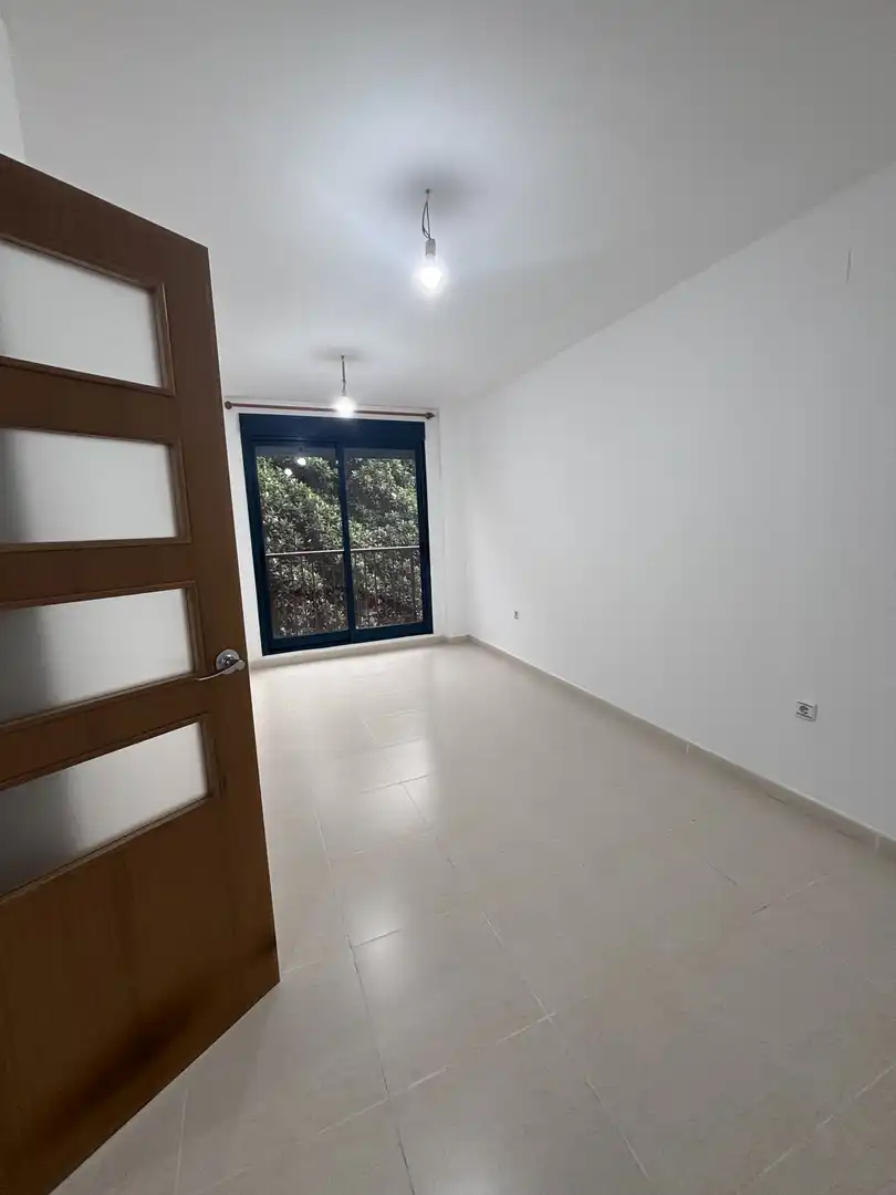 Pis de lloguer a Calle Puntarro, 1a, La Vall d'Uixó Dormitori de Pis de lloguer en La Vall d'Uixó