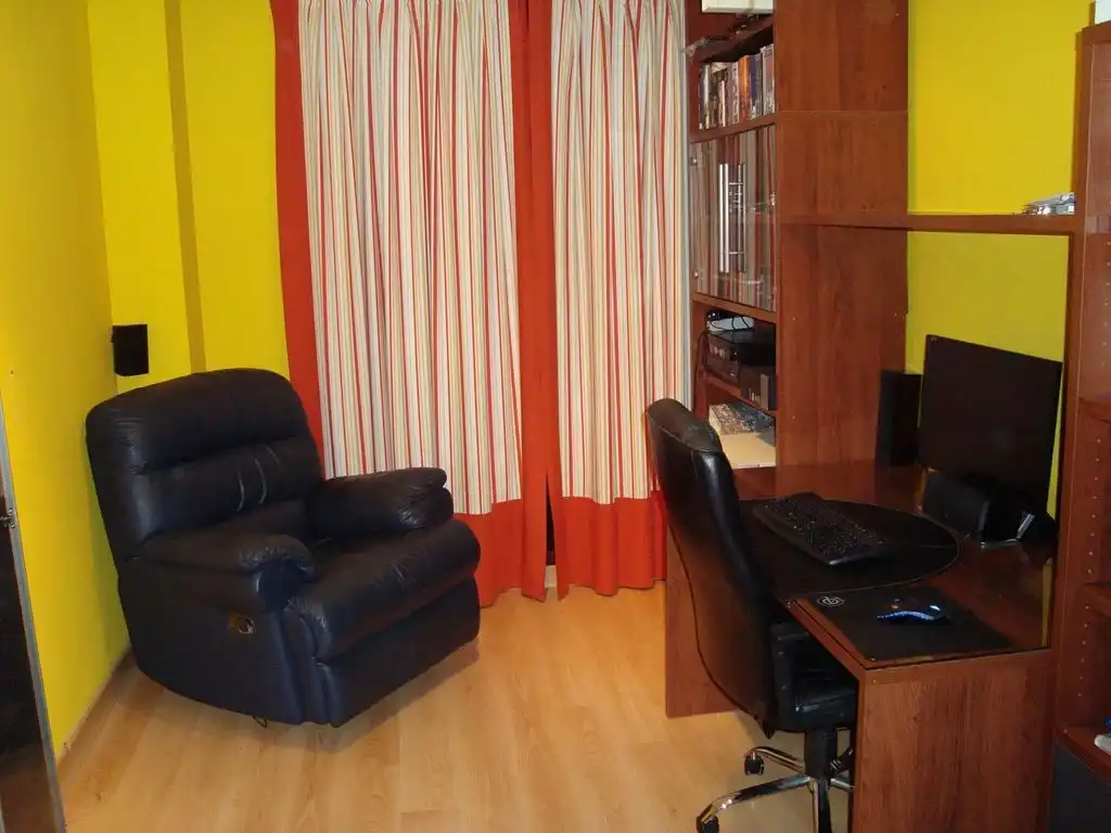 Flat for sale in Calle Moreiba, 26, Acorán Living room of Flat for sale in Santa Cruz de Tenerife with Parquet flooring and Community parking