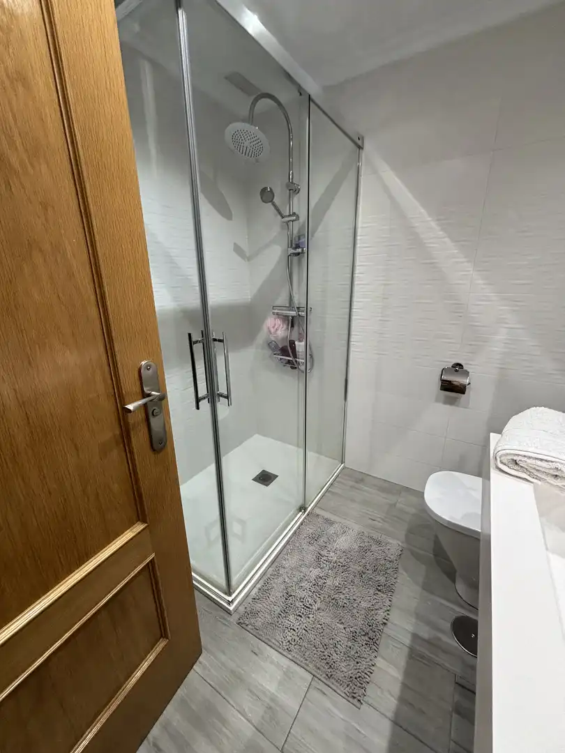 Flat for sale in Plaza Pablo Iglesias, 1, Covadonga - Campuzano - Ciudad Vergel Bathroom of Flat for sale in Torrelavega with Heating, Storage room and Balcony