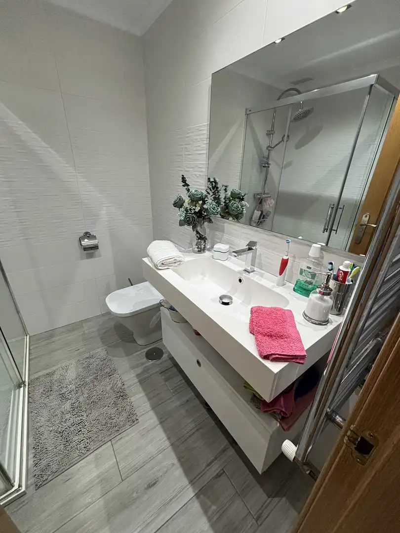 Flat for sale in Plaza Pablo Iglesias, 1, Covadonga - Campuzano - Ciudad Vergel Bathroom of Flat for sale in Torrelavega with Heating, Storage room and Balcony