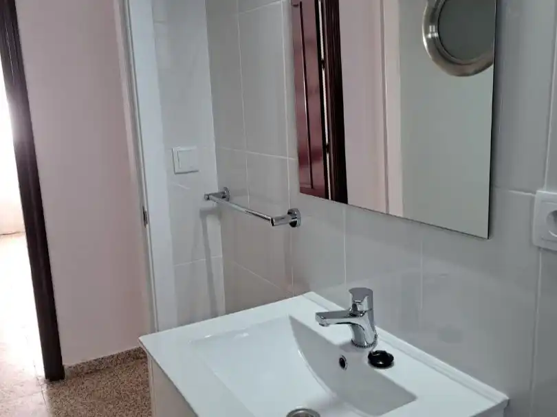 Pis de lloguer a Calle Zurbarán, 3, Paseo Marítimo - San José - La Laguna Bany de Pis de lloguer en Cádiz amb Moblat i Balcó