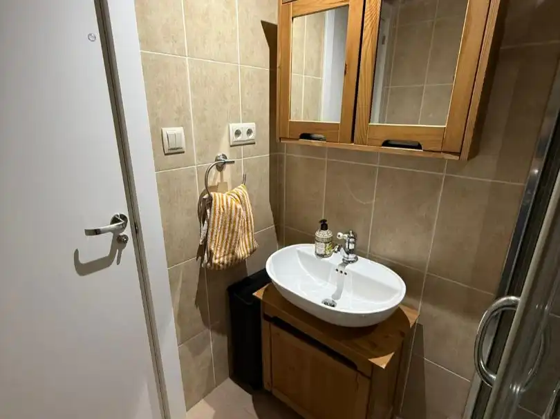 Badezimmer von Einfamilien-Reihenhaus zum Verkauf in Abanto y Ciérvana-Abanto Zierbena mit Terrasse und Balkon