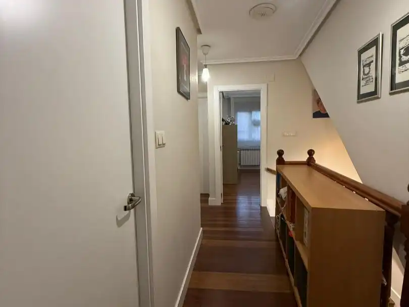 Einfamilien-Reihenhaus zum Verkauf in Abanto y Ciérvana-Abanto Zierbena mit Terrasse und Balkon