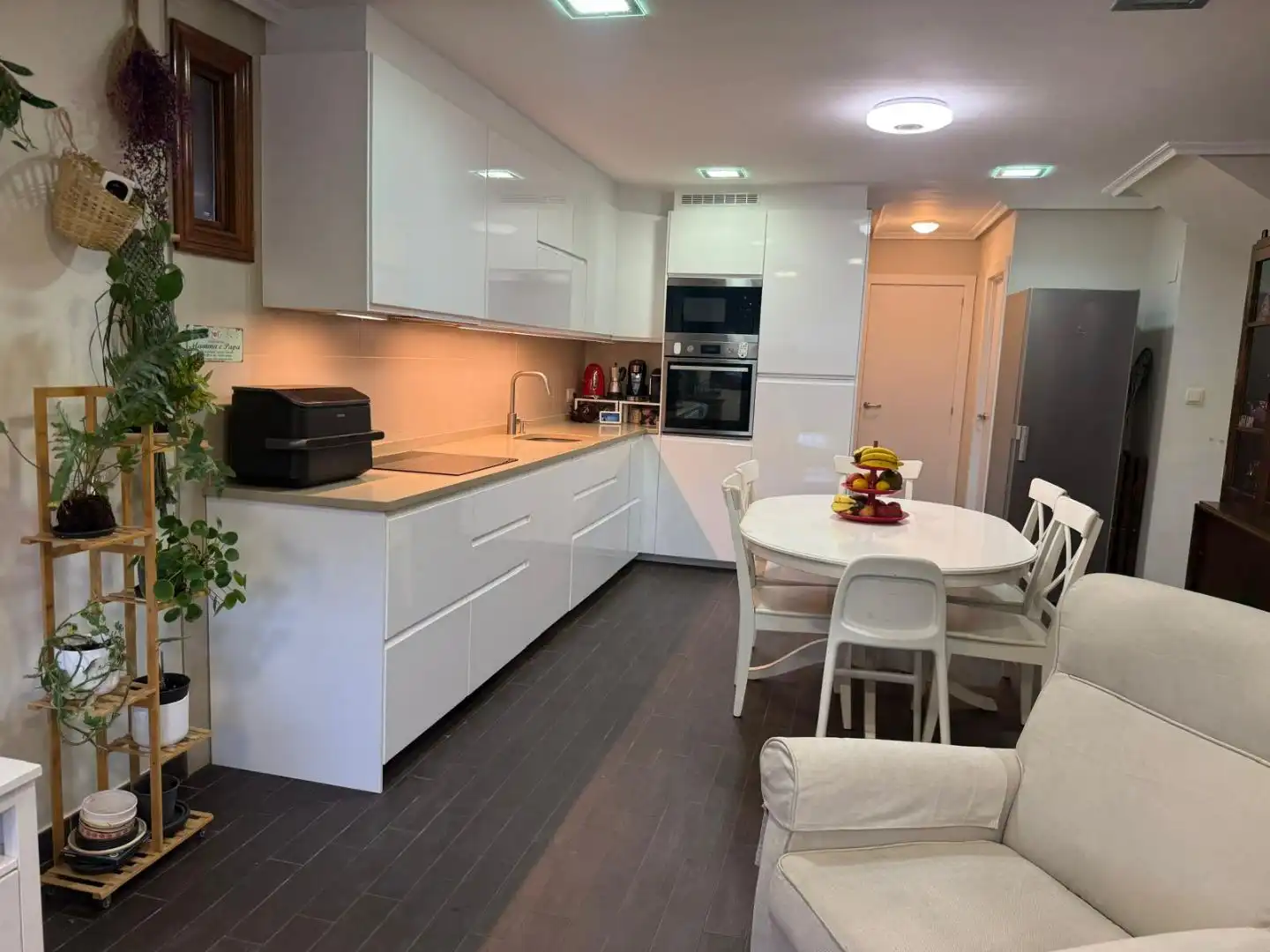 Küche von Einfamilien-Reihenhaus zum Verkauf in Abanto y Ciérvana-Abanto Zierbena mit Terrasse und Balkon