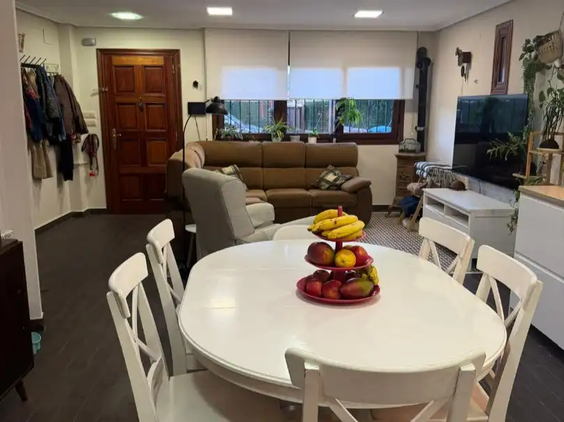 Esszimmer von Einfamilien-Reihenhaus zum Verkauf in Abanto y Ciérvana-Abanto Zierbena mit Terrasse und Balkon