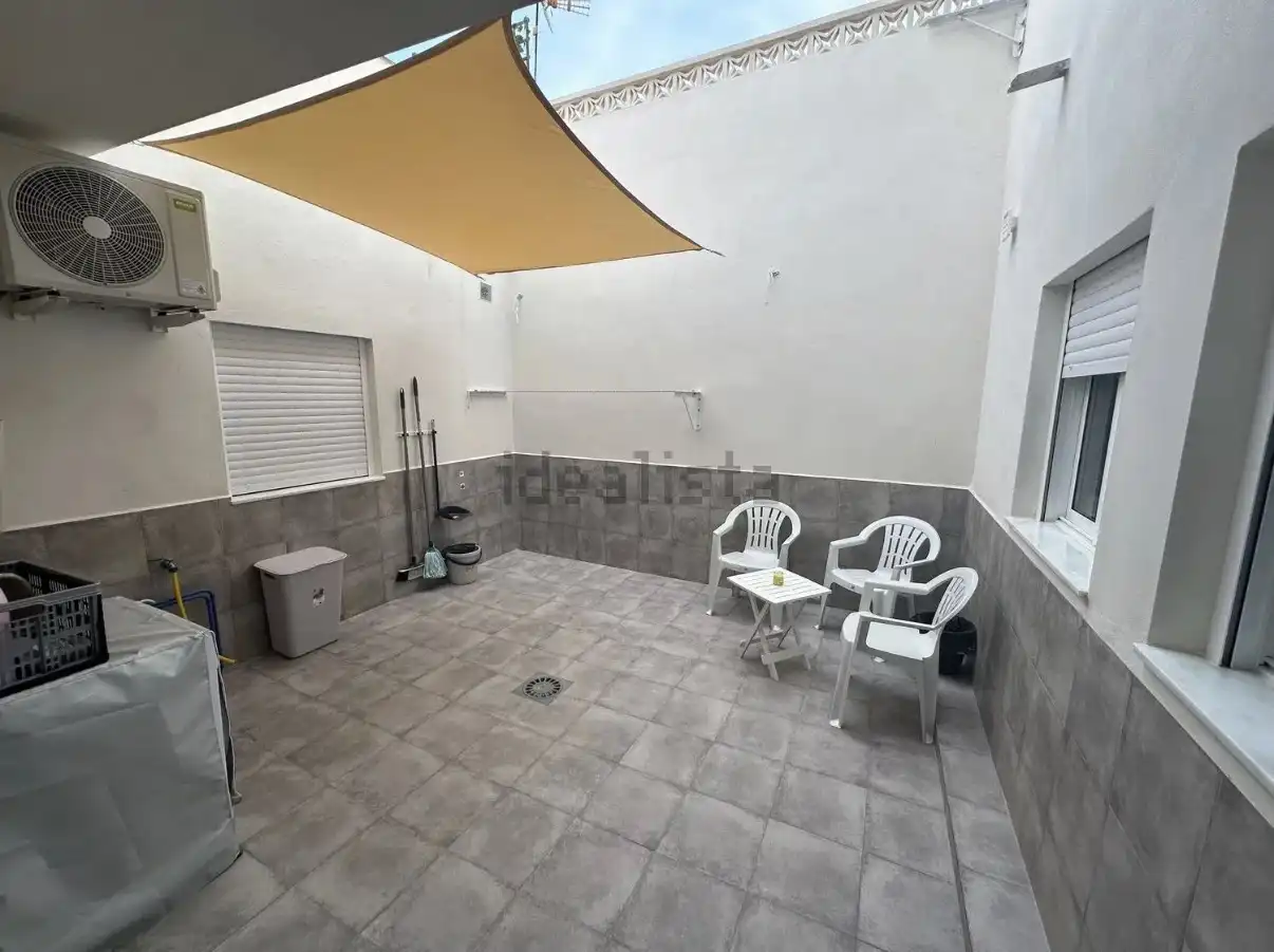 Habitació a Calle Sierra de Carrascoy, 20, La Ñora Terrassa de Planta baixa per a compartir en Murcia amb Aire condicionat, Calefacció i Moblat