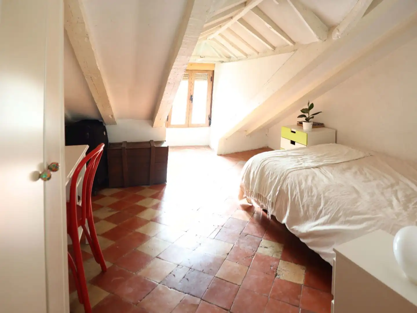 Schlafzimmer von Dachboden zur Miete in  Madrid Capital mit Klimaanlage