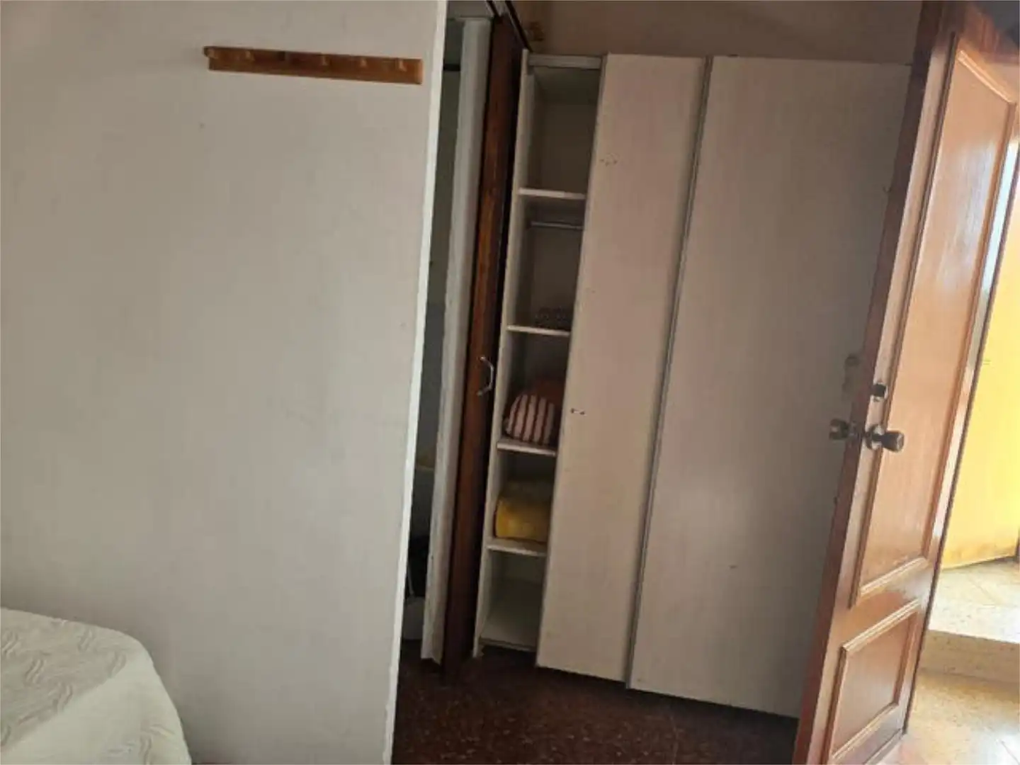Study for rent in Santa Maria - Terra Nostra Bedroom of Study for rent in Montcada i Reixac with Terrace