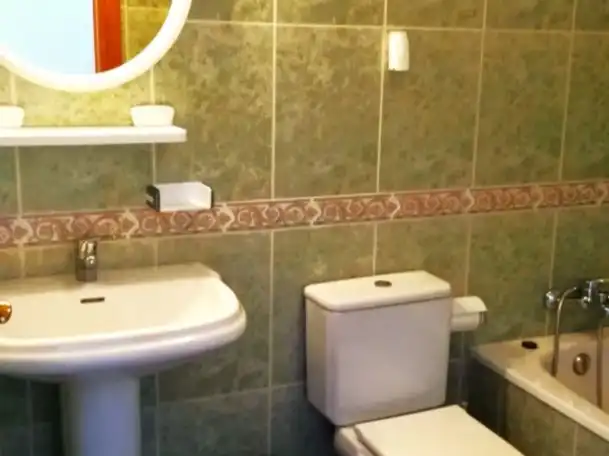 Wohnung zur Miete in Calle Marín, 40, Santiago de la Ribera Badezimmer von Wohnung zur Miete in San Javier mit Klimaanlage, Möbliert und Gemeinschaftsparkplatz