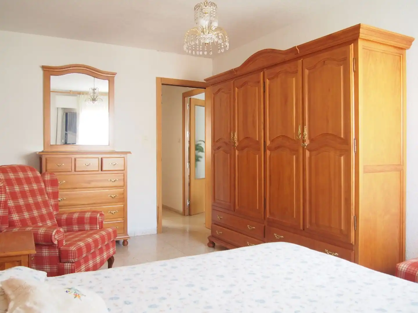 Flat for rent in Calle Santa Fe, 6, Camino de Ronda Bedroom of Flat for rent in Granada with Air Conditioner, Heating and Terrace