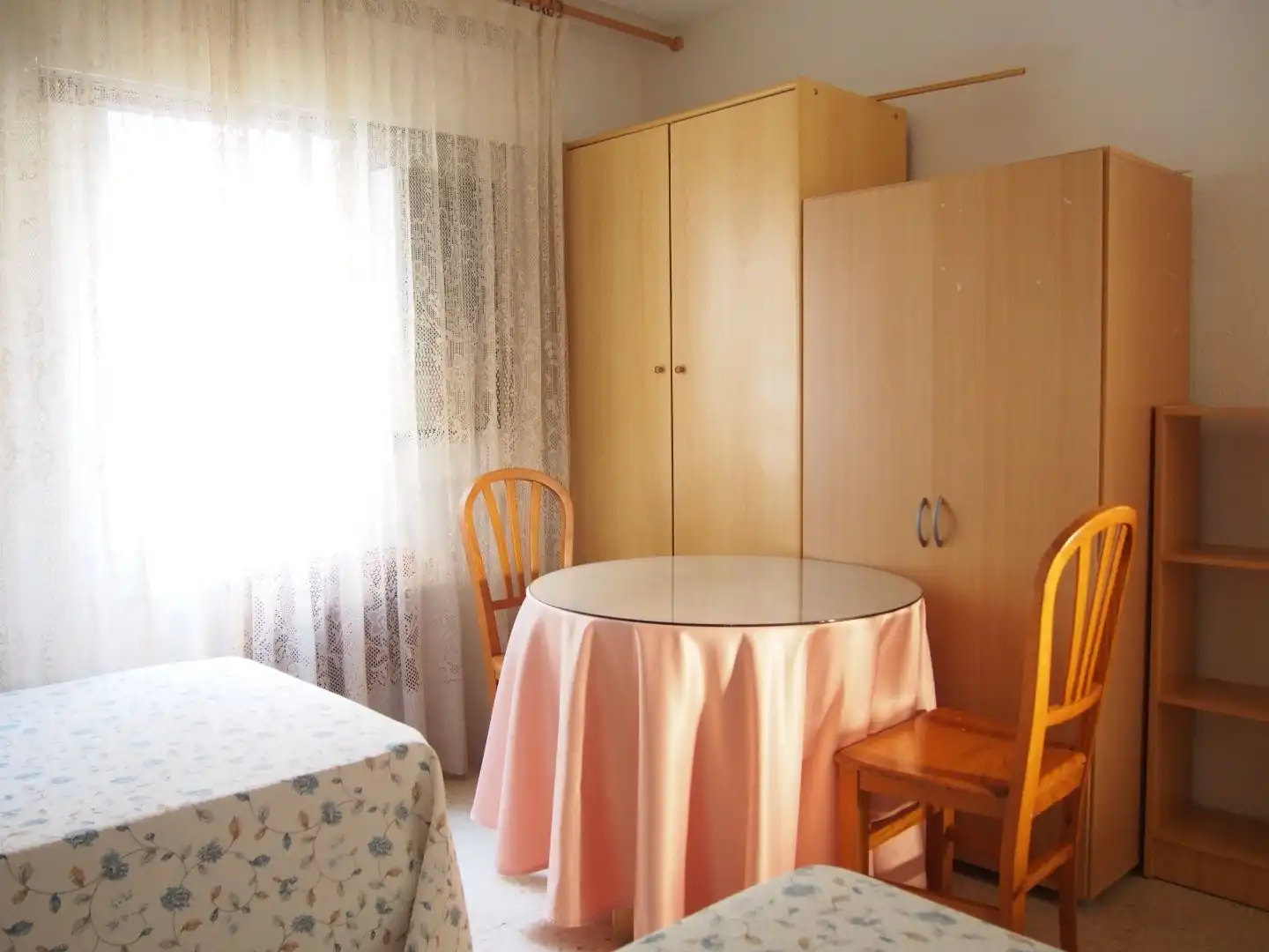 Flat for rent in Calle Santa Fe, 6, Camino de Ronda Bedroom of Flat for rent in Granada with Air Conditioner, Heating and Terrace
