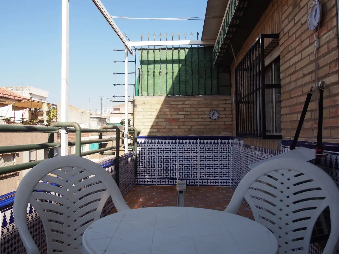 Flat for rent in Calle Santa Fe, 6, Camino de Ronda Terrace of Flat for rent in Granada with Air Conditioner, Heating and Terrace