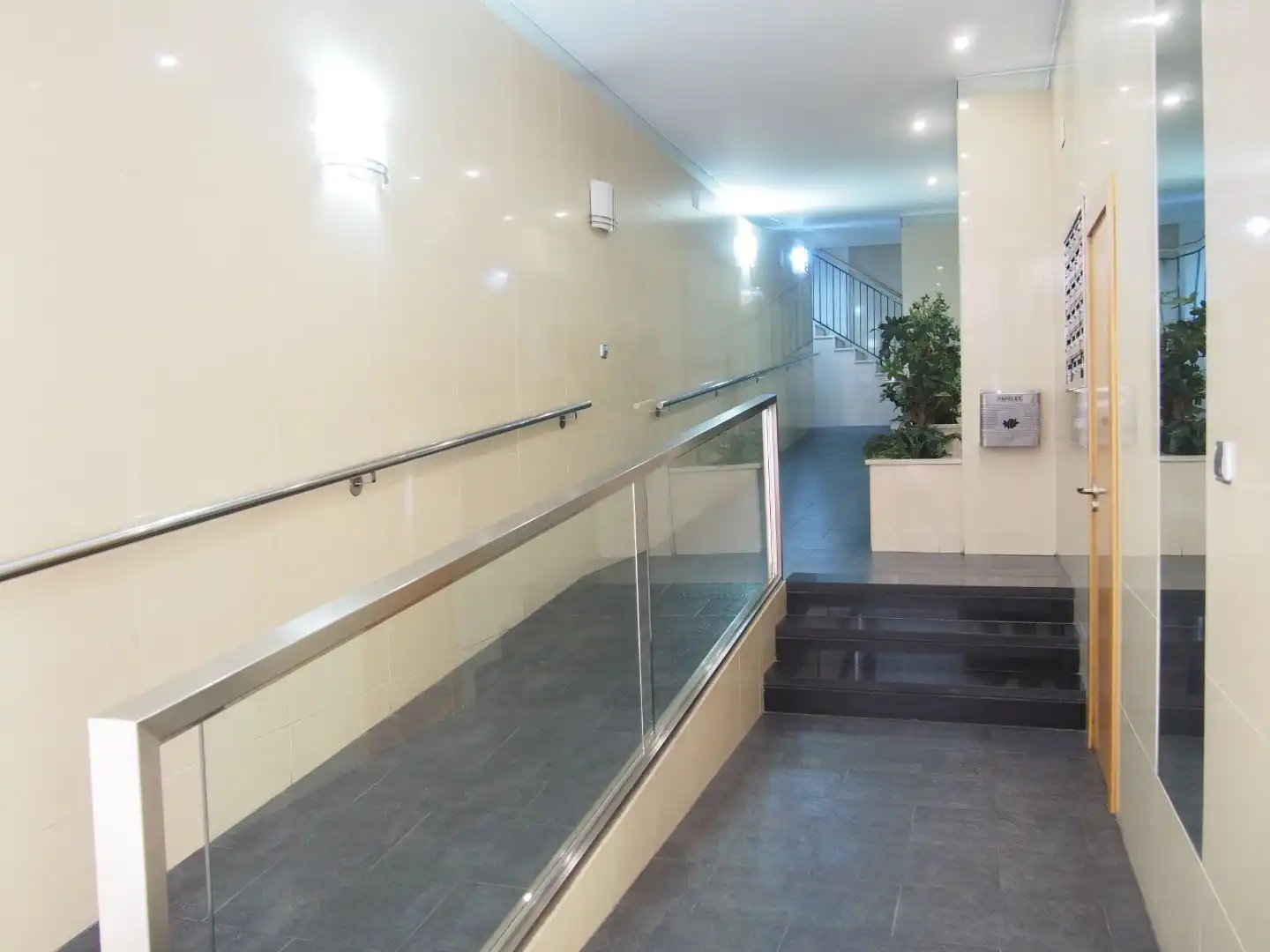 Flat for rent in Calle Santa Fe, 6, Camino de Ronda Flat for rent in Granada with Air Conditioner, Heating and Terrace