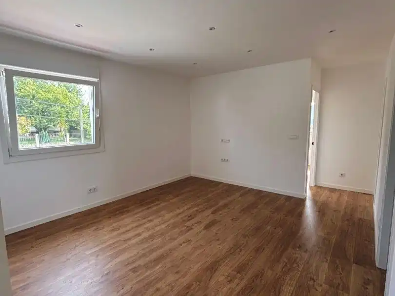 Flat for rent in Camiño do Concello, 33, Valadares - Beade Flat for rent in Camiño do Concello, 33, Valadares - Beade